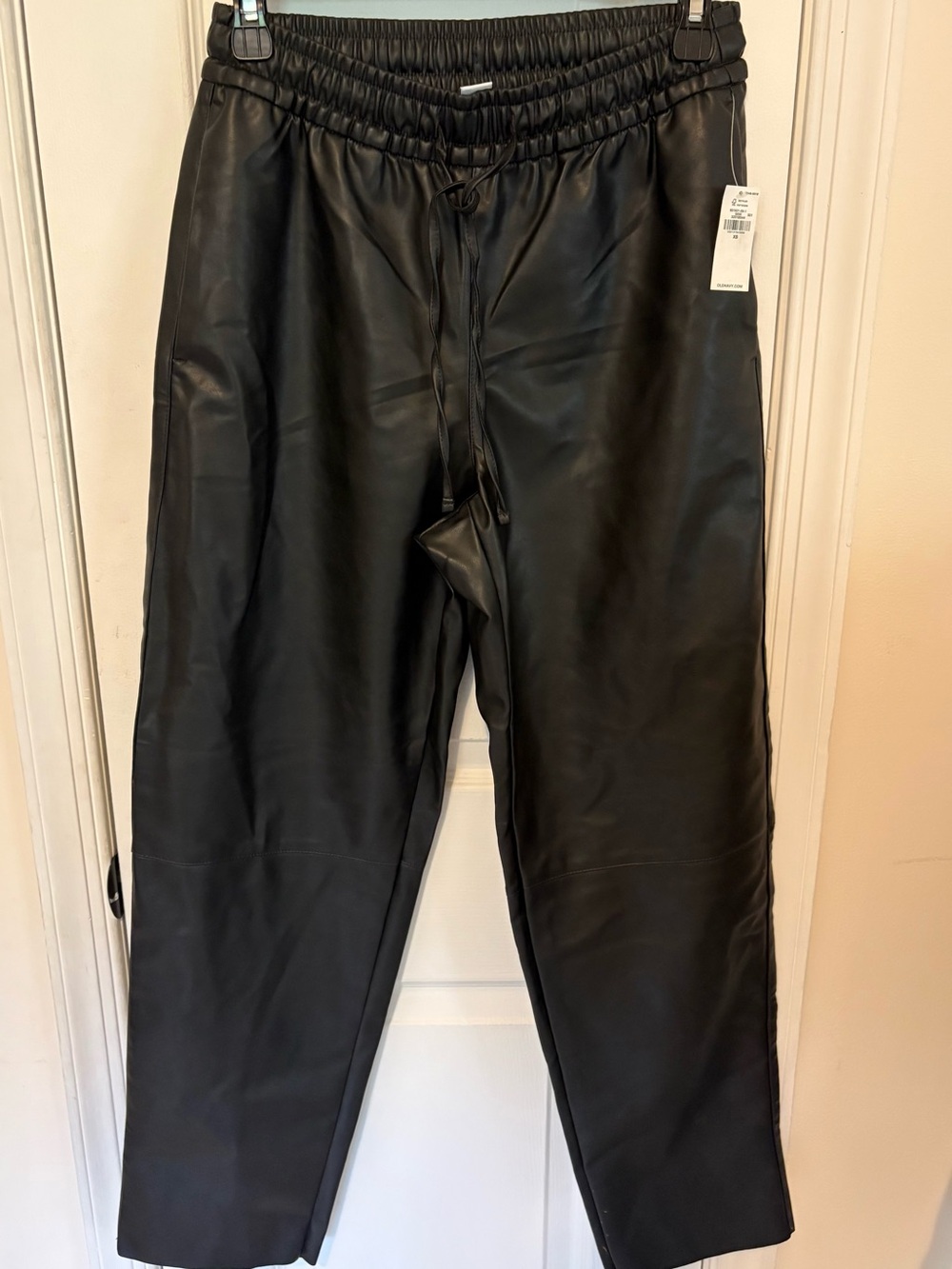 Old Navy Black High-rise BILLIE STRAIGHT Faux Leather Pants